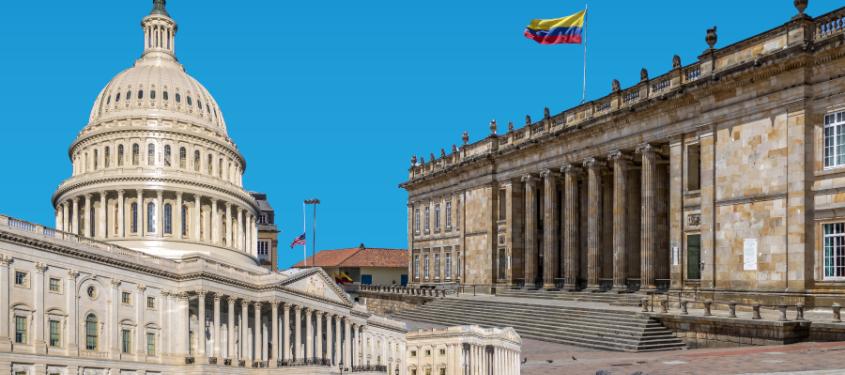 Capitolio de Estados Unidos y el edificio del Congreso de Colombia