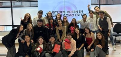 Estudiantes de Publicidad de Utadeo en diplomado Diplomado en Mercadeo Estratégico y Creativo (